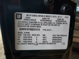 2003 Chevrolet Suburban Z71 z VIN 3GNFK16T43G241210, wystawiony jako Copart lot #86017624 z przebiegiem 217 506 mil mil oraz Szkoda całkowita • Salvage title. Historia ofert i sprzedaży dostępna na DreamBid. Obrazek 13.