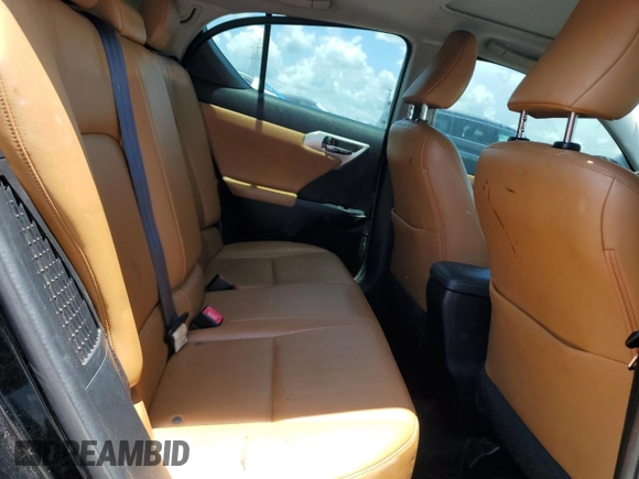2013 Lexus CT 200h z VIN JTHKD5BH9D2173540, wystawiony jako Copart lot #62371555 z przebiegiem 170 041 mil mil oraz Czysty tytuł • Clean title. Historia ofert i sprzedaży dostępna na DreamBid. Obrazek 10.