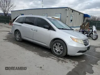 2011 Honda Odyssey EX-L with VIN 5FNRL5H63BB098661, listed as a Copart auction lot 52566345 with 177,071 mi miles and Salvage Title. Bid and sale history available at DreamBid. Image 4.