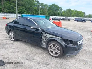 2015 Mercedes-Benz C 300 Luxury z VIN 55SWF4KB1FU007496, wystawiony jako IAAI lot #42512242 z przebiegiem 127 834 mil mil oraz . Historia ofert i sprzedaży dostępna na DreamBid. Obrazek 1.