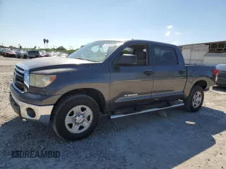 2011 Toyota Tundra with VIN 5TFEM5F17BX035636, listed as a Copart auction lot 71313464 with 207,156 mi miles and Clean title. Bid and sale history available at DreamBid. Image 1.