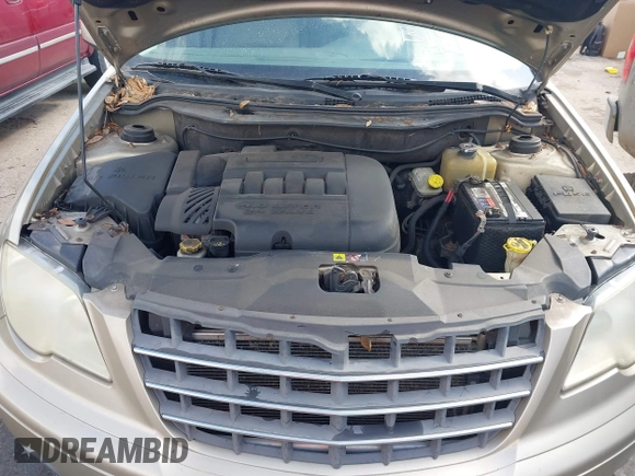 2008 Chrysler Pacifica Touring with VIN 2A8GF68X68R647367, listed as a IAAI auction lot 41463069 with 205,451 mi miles and . Bid and sale history available at DreamBid. Image 10.