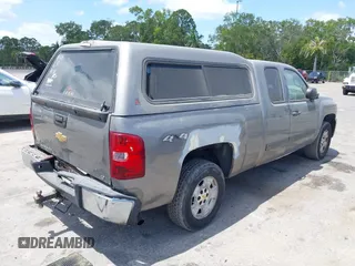 2012 Chevrolet Silverado 1500 LT with VIN 1GCRKSE71CZ222582, listed as a IAAI auction lot 42096128 with 275,037 mi miles and . Bid and sale history available at DreamBid. Image 4.