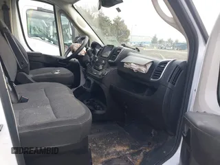 2022 Ram ProMaster Cargo with VIN 3C6MRVJG9NE121583, listed as a IAAI auction lot 41646097 with 67,468 mi miles and . Bid and sale history available at DreamBid. Image 5.