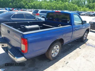 1998 Nissan Frontier XE z VIN 1N6DD21S8WC318499, wystawiony jako IAAI lot #42329613 z przebiegiem Nie podano mil oraz . Historia ofert i sprzedaży dostępna na DreamBid. Obrazek 4.