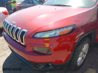 2017 Jeep Cherokee Latitude with VIN 1C4PJLCB8HW660676, listed as a IAAI auction lot 41883712 with 159,531 mi miles. Bid and sale history available at carsss.com. Image 17.