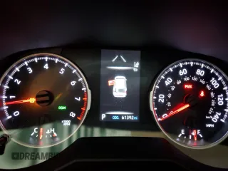 2022 Toyota RAV4 XLE z VIN 2T3P1RFV1NW290805, wystawiony jako Copart lot #62831595 z przebiegiem 61 392 mil mil oraz Szkoda całkowita • Salvage title. Historia ofert i sprzedaży dostępna na DreamBid. Obrazek 9.