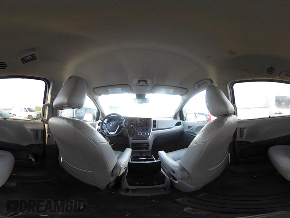 2018 Toyota Sienna LE Auto Access Seat with VIN 5TDKZ3DC2JS915905, listed as a IAAI auction lot 42027300 with 174,770 mi miles. Bid and sale history available at carsss.com. Image 21.