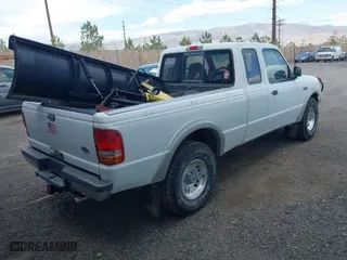 1993 Ford Ranger Splash with VIN 1FTDR15XXPPA92156, listed as a IAAI auction lot 42046287 with 261,220 mi miles. Bid and sale history available at carsss.com. Image 4.