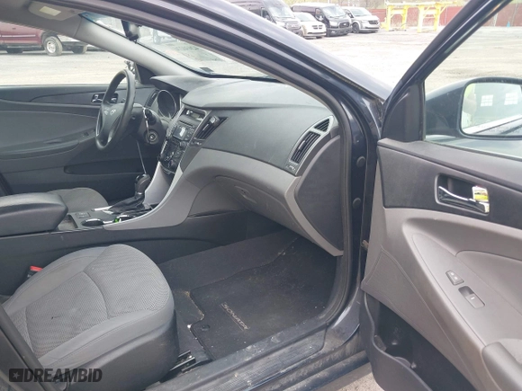 2013 Hyundai Sonata GLS with VIN 5NPEB4AC7DH773797, listed as a IAAI auction lot 42030274 with 127,800 mi miles. Bid and sale history available at carsss.com. Image 5.