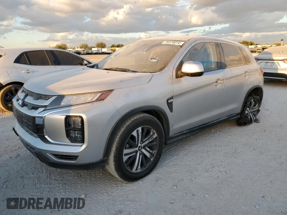2021 Mitsubishi Outlander ES z VIN JA4APUAU8MU035256, wystawiony jako Copart lot #78370014 z przebiegiem Nie podano mil oraz Szkoda całkowita • Salvage title. Historia ofert i sprzedaży dostępna na DreamBid. Obrazek 1.