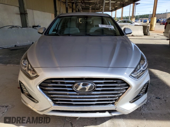 2018 Hyundai Sonata Hybrid SE with VIN KMHE24L34JA083114, listed as a Copart auction lot 37716384 with Not Provided miles. Bid and sale history available at carsss.com. Image 5.