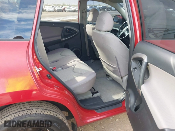 2008 Toyota RAV4 with VIN JTMZK33VX86015219, listed as a IAAI auction lot 41895579 with 136,104 mi miles. Bid and sale history available at carsss.com. Image 8.