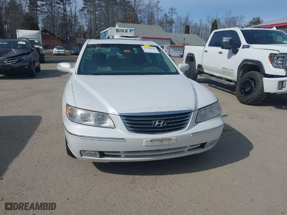 2009 Hyundai Azera Limited with VIN KMHFC46F99A368183, listed as a IAAI auction lot 41769940 with NaN miles. Bid and sale history available at carsss.com. Image 13.