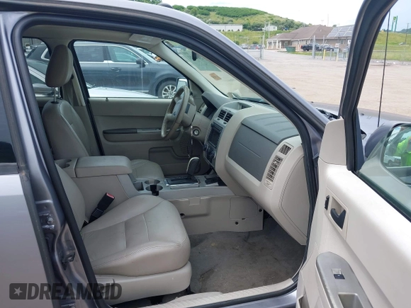 2008 Ford Escape Hybrid with VIN 1FMCU49H68KC63297, listed as a IAAI auction lot 42488181 with 230,266 mi miles and . Bid and sale history available at DreamBid. Image 5.