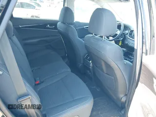 2019 Kia Sorento L with VIN 5XYPG4A32KG533121, listed as a IAAI auction lot 41762827 with 96,026 mi miles. Bid and sale history available at carsss.com. Image 8.