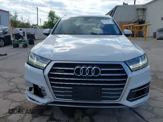 2019 Audi Q7 Premium Plus with VIN WA1LAAF78KD002413, listed as a IAAI auction lot 42212732 with 111,667 mi miles and . Bid and sale history available at DreamBid. Image 12.