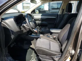 2018 Mitsubishi Outlander ES with VIN JA4AZ3A38JZ013798, listed as a Copart auction lot 62753915 with 111,069 mi miles and Salvage title. Bid and sale history available at DreamBid. Image 7.