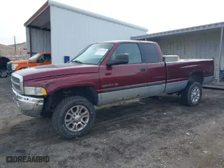 2001 Dodge Ram 2500 with VIN 1B7KF23W91J193781, listed as a IAAI auction lot 41581179 with 358,321 mi miles. Bid and sale history available at carsss.com. Image 2.