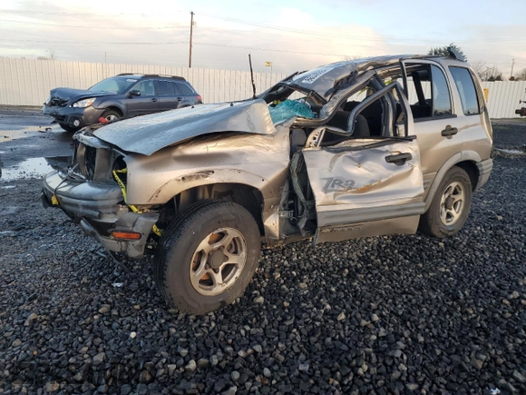 2003 Chevrolet Tracker ZR2 z VIN 2CNBJ734736913357, wystawiony jako Copart lot #86546884 z przebiegiem Nie podano mil oraz Nie do naprawy • Non repairable. Historia ofert i sprzedaży dostępna na DreamBid. Obrazek 1.