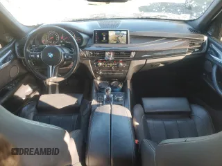 2018 BMW X5 M z VIN 5YMKT6C58J0Y83672, wystawiony jako Copart lot #48067795 z przebiegiem 61 554 mil mil oraz Szkoda całkowita • Salvage title. Historia ofert i sprzedaży dostępna na DreamBid. Obrazek 8.
