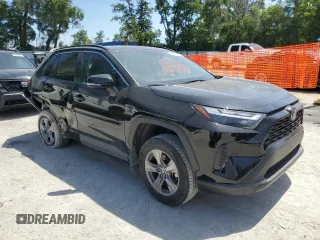 2022 Toyota RAV4 XLE with VIN 2T3W1RFV1NC174758, listed as a Copart auction lot 58006435 with 31,370 mi miles and Salvage title. Bid and sale history available at DreamBid. Image 4.