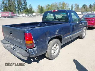 1999 Chevrolet Silverado 1500 with VIN 1GCEC14WXXZ134280, listed as a IAAI auction lot 42040163 with 292,234 mi miles. Bid and sale history available at carsss.com. Image 4.