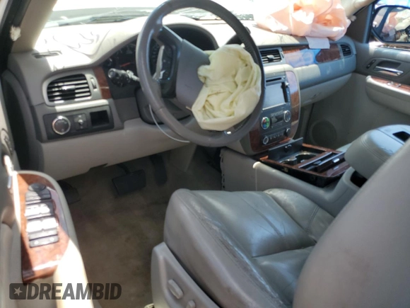 2008 Chevrolet Tahoe LTZ with VIN 1GNFC13J38R103830, listed as a Copart auction lot 53938025 with 161,942 mi miles and Salvage title. Bid and sale history available at DreamBid. Image 8.