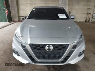 2020 Nissan Altima 2.5 SL with VIN 1N4BL4EV2LC151670, listed as a IAAI auction lot 39803965 with 98,462 mi miles. Bid and sale history available at carsss.com. Image 12.