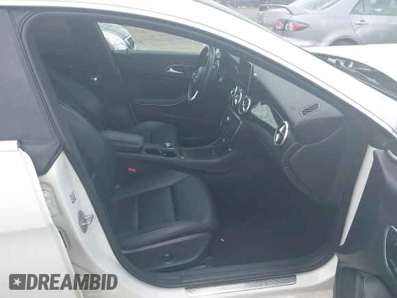 2015 Mercedes-Benz CLA 250 with VIN WDDSJ4GB0FN194180, listed as a IAAI auction lot 42126862 with 118,281 mi miles and . Bid and sale history available at DreamBid. Image 5.
