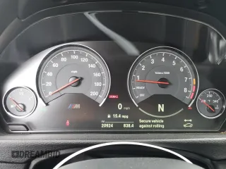 2020 BMW M4 with VIN WBS4Y9C08LFJ20794, listed as a Copart auction lot 59330834 with 20,924 mi miles and Salvage Title. Bid and sale history available at carsss.com. Image 9.