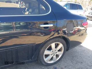 2005 Lexus ES 330 with VIN JTHBA30G955096353, listed as a IAAI auction lot 41940137 with 172,947 mi miles. Bid and sale history available at carsss.com. Image 6.