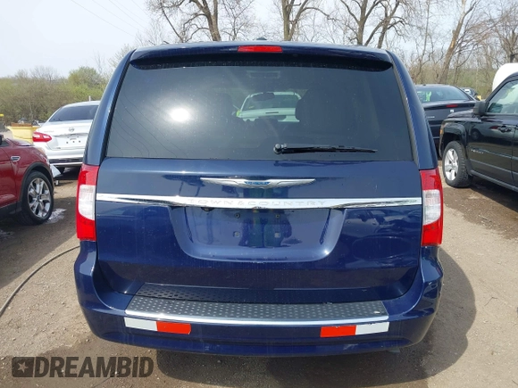 2012 Chrysler Town & Country Touring with VIN 2C4RC1BG9CR245887, listed as a IAAI auction lot 41912412 with 175,943 mi miles. Bid and sale history available at carsss.com. Image 17.