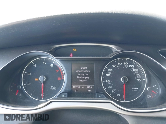 2013 Audi A4 Premium Plus z VIN WAUEFAFL1DN035745, wystawiony jako IAAI lot #42521876 z przebiegiem 117 238 mil mil oraz . Historia ofert i sprzedaży dostępna na DreamBid. Obrazek 7.