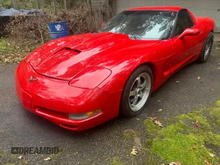 2000 Chevrolet Corvette with VIN 1G1YY22G5Y5130686, listed as a Copart auction lot 44815335 with 30,000 mi miles and Clean Title. Bid and sale history available at carsss.com. Image 2.