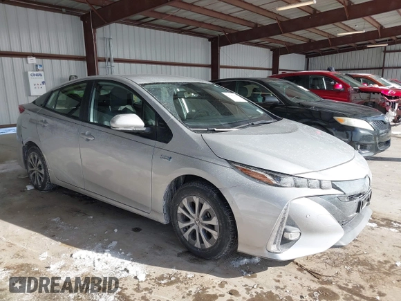 2022 Toyota Prius LE with VIN JTDKAMFP1N3206421, listed as a IAAI auction lot 41387968 with 41,700 mi miles and . Bid and sale history available at DreamBid. Image 1.