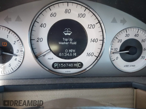 2008 Mercedes-Benz E-Class Luxury 3.5L with VIN WDBUF56X38B266614, listed as a IAAI auction lot 41652231 with 156,748 mi miles. Bid and sale history available at carsss.com. Image 7.