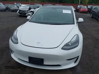 2023 Tesla Model 3 z VIN 5YJ3E1EA6PF570876, wystawiony jako IAAI lot #42366310 z przebiegiem 13 005 mil mil oraz . Historia ofert i sprzedaży dostępna na DreamBid. Obrazek 12.