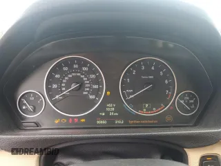 2013 BMW 3 Series 328i z VIN WBA3C1G59DNR48978, wystawiony jako Copart lot #56467365 z przebiegiem 95 950 mil mil oraz Szkoda całkowita • Salvage title. Historia ofert i sprzedaży dostępna na DreamBid. Obrazek 9.