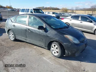 2007 Toyota Prius with VIN JTDKB20U277563120, listed as a IAAI auction lot 40736242 with 315,489 mi miles. Bid and sale history available at carsss.com. Image 1.