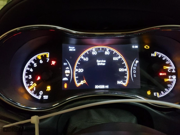 2014 Jeep Grand Cherokee Summit with VIN 1C4RJFJT5EC432041, listed as a Copart auction lot 48023015 with 204,326 mi miles and Clean Title. Bid and sale history available at carsss.com. Image 9.
