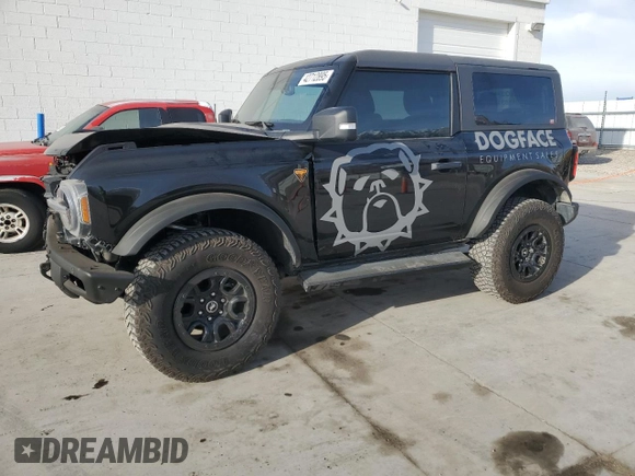 2023 Ford Bronco with VIN 1FMDE5CP4PLA96759, listed as a Copart auction lot 42712895 with 30,153 mi miles and Salvage Title. Bid and sale history available at carsss.com. Image 1.