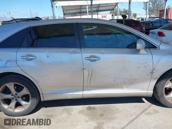 2009 Toyota Venza with VIN 4T3ZK11A19U005277, listed as a IAAI auction lot 42638142 with 92,241 mi miles and . Bid and sale history available at DreamBid. Image 6.