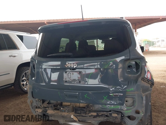 2018 Jeep Renegade Latitude with VIN ZACCJABB5JPJ26670, listed as a IAAI auction lot 41916152 with 76,193 mi miles. Bid and sale history available at carsss.com. Image 17.