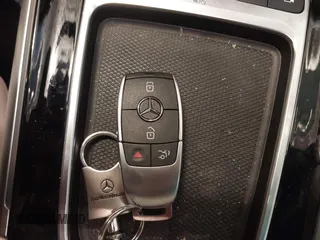 2024 Mercedes-Benz EQB 250+ z VIN W1N9M0CB2RN100134, wystawiony jako IAAI lot #41924624 z przebiegiem 2403 mil mil oraz . Historia ofert i sprzedaży dostępna na DreamBid. Obrazek 11.