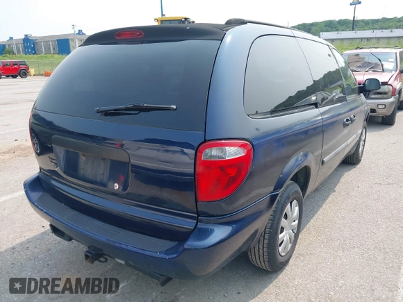 2006 Dodge Grand Caravan SE with VIN 1D4GP24R06B679346, listed as a IAAI auction lot 42382484 with 189,839 mi miles and . Bid and sale history available at DreamBid. Image 4.