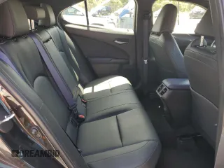 2021 Lexus UX 250h с VIN JTHP9JBHXM2045467, выставлен на аукционе Copart как лот 60781685 с пробегом 37 638 миль миль и Списание • Salvage title. История ставок и продаж доступна на DreamBid. Изображение 10.