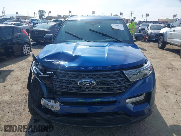 2023 Ford Explorer XLT with VIN 1FMSK7DH9PGA46015, listed as a IAAI auction lot 41593747 with 40,100 mi miles. Bid and sale history available at carsss.com. Image 11.