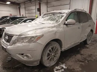 2013 Nissan Pathfinder SL with VIN 5N1AR2MM8DC663920, listed as a IAAI auction lot 41586209 with 210,000 mi miles. Bid and sale history available at carsss.com. Image 17.