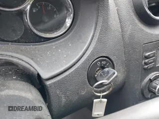 2006 Pontiac G6 1SV z VIN 1G2ZF55B964278446, wystawiony jako IAAI lot #42133165 z przebiegiem 188 288 mil mil oraz . Historia ofert i sprzedaży dostępna na DreamBid. Obrazek 11.